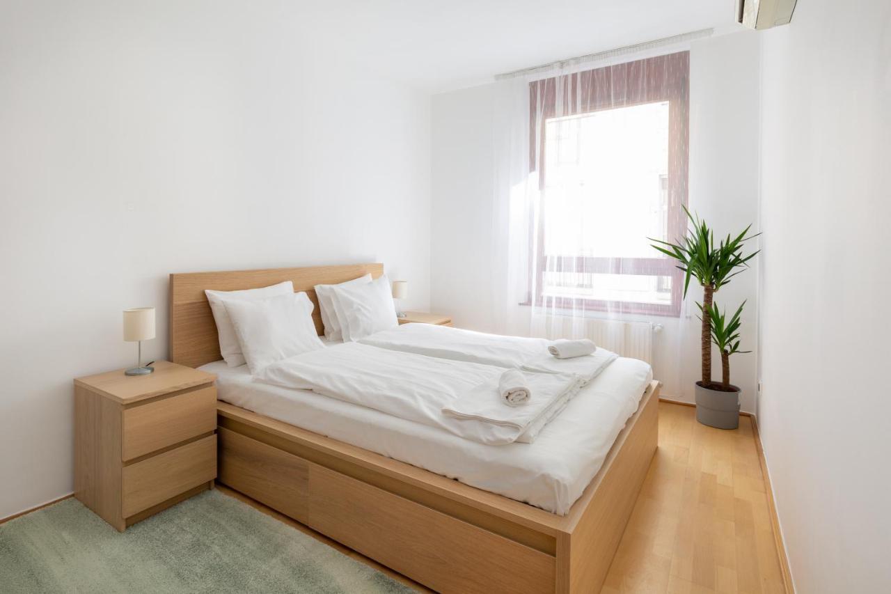 Super Central, 2-Bedroom Apartment With Terrace Будапеща Екстериор снимка